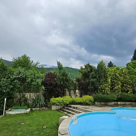 Family Komhotel 3* Berkovica