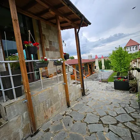 Family Komhotel Berkovitsa