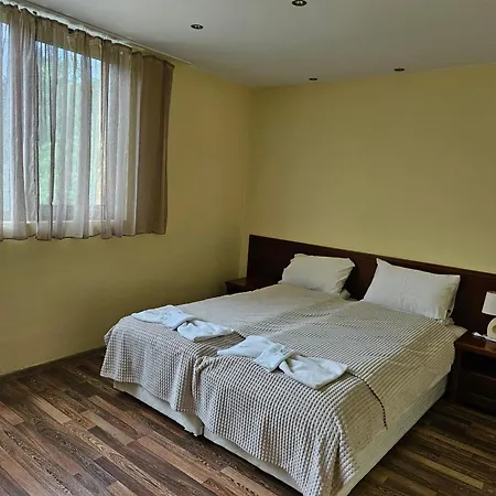 Family Komhotel Hotel Berkovitsa