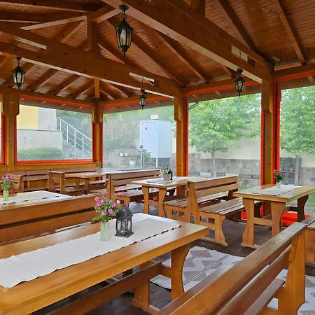 Hotel Family Komhotel Berkovitsa