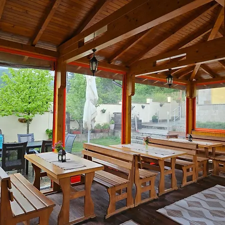 Family Komhotel 3* Berkovitsa