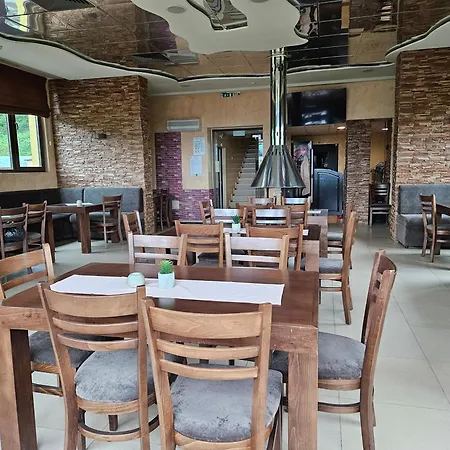 Family Komhotel 3*
